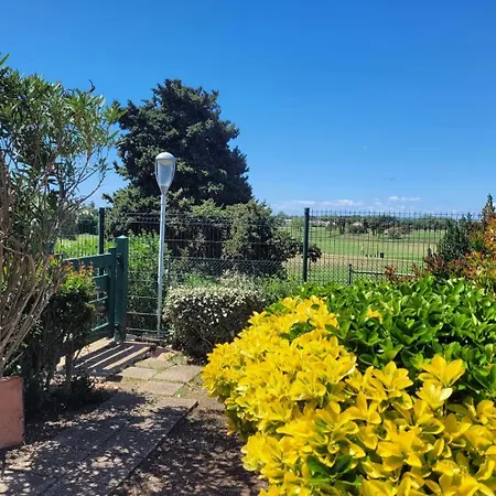 Cap Les Pins Ii Joli T2 Piscine Tennis Bordure Du Golf Mt St Martin Cap D'agde Lejlighed Agde